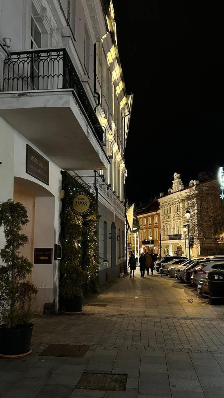 Vilnius Town Square Apartments Self Check-In 24H By H&H Exterior foto